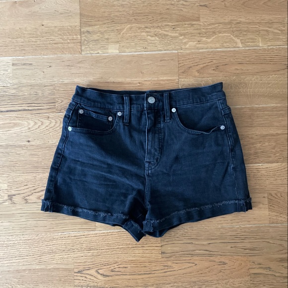 Madewell high waisted faded black jean shorts (size 25) - Picture 1 of 3